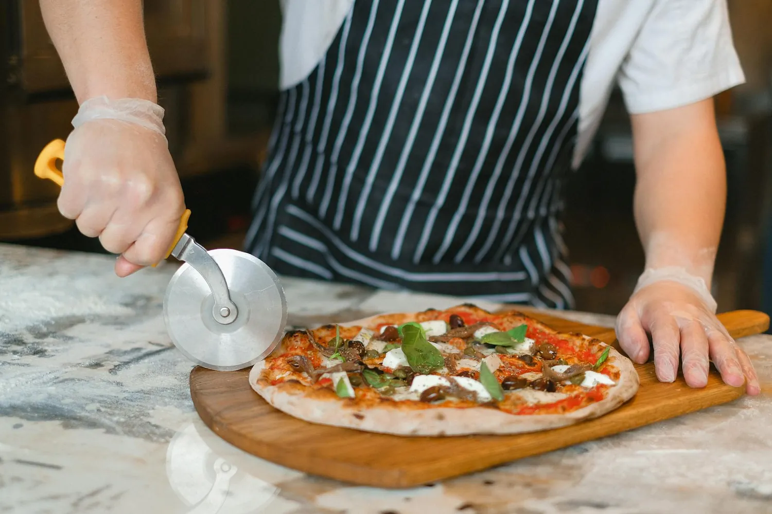 Crafting Traditional Italian Pizza: A Five-Step Guide for Home Chefs